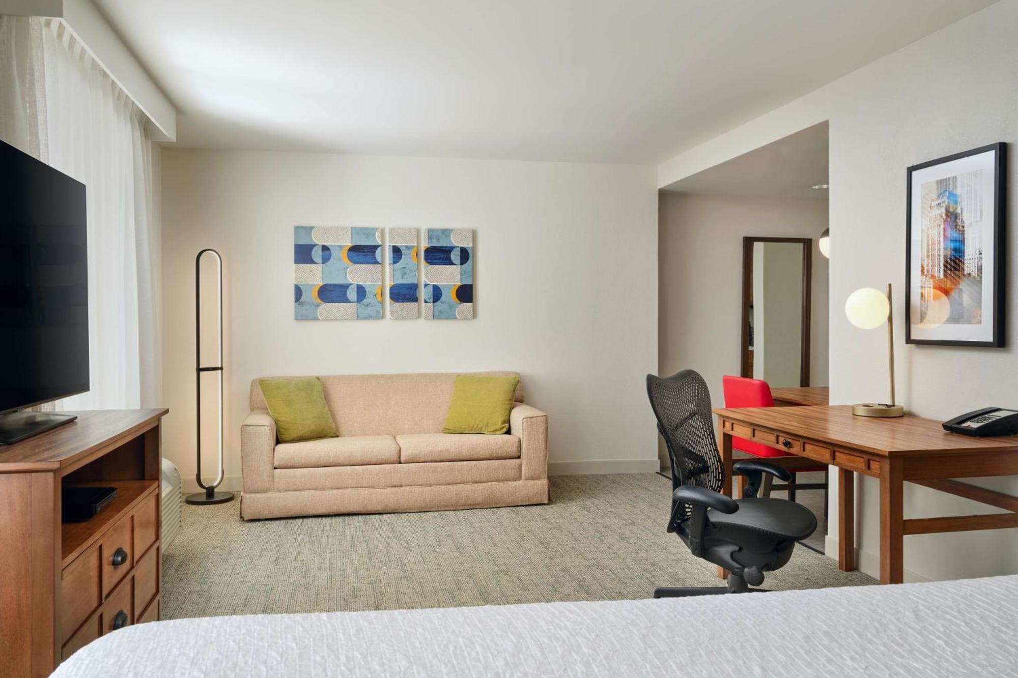 Homewood Midtown Hotel