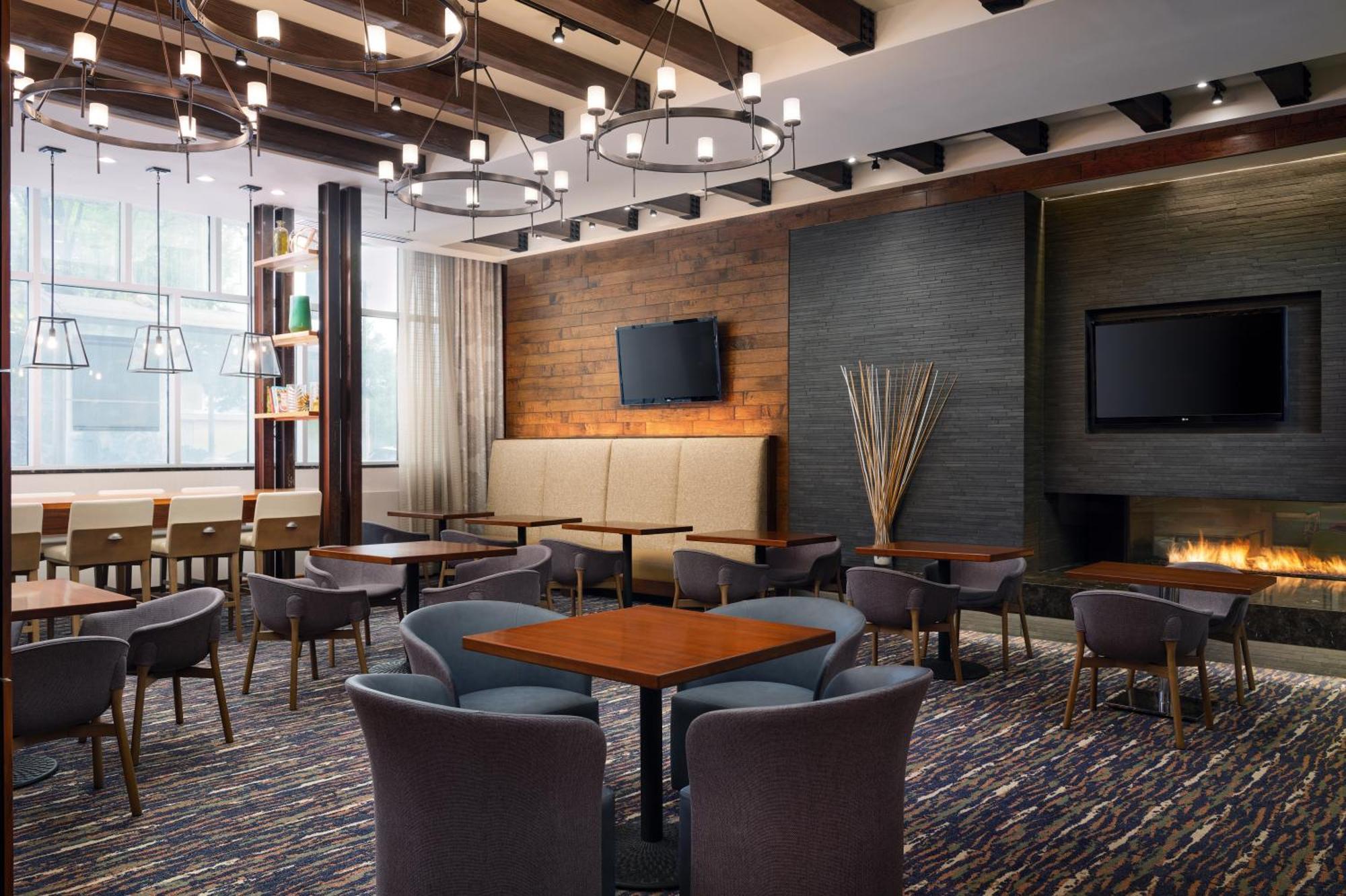 Hotel Homewood Midtown 3*
