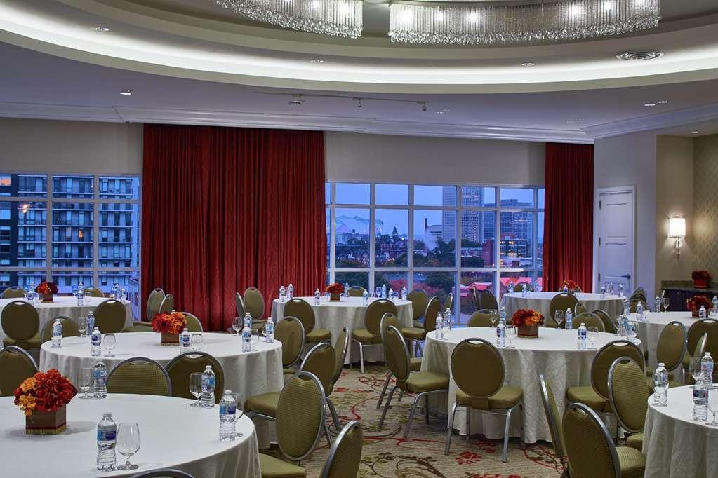Homewood Midtown Hotel